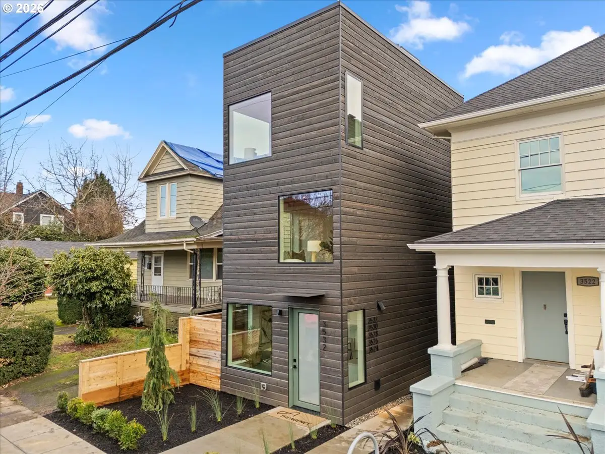 3530 N Borthwick Ave, Portland, OR 97227 - #1