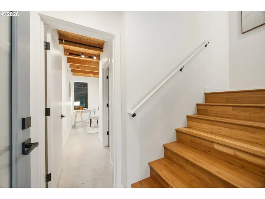 3530 N Borthwick Ave, Portland, OR 97227 - #3