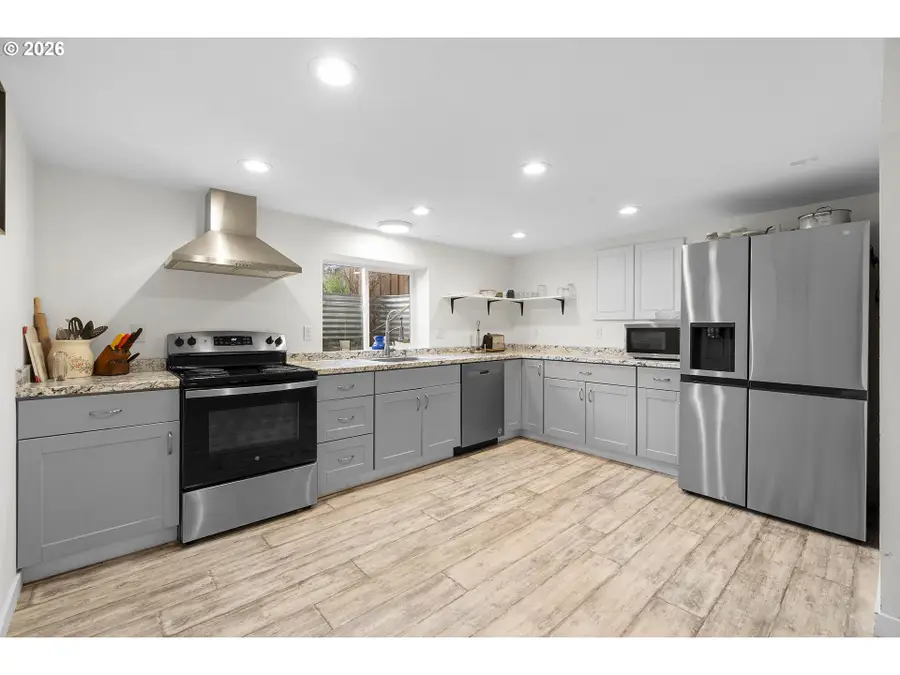 52052 SE 3rd Pl, Scappoose, OR 97056 - #2