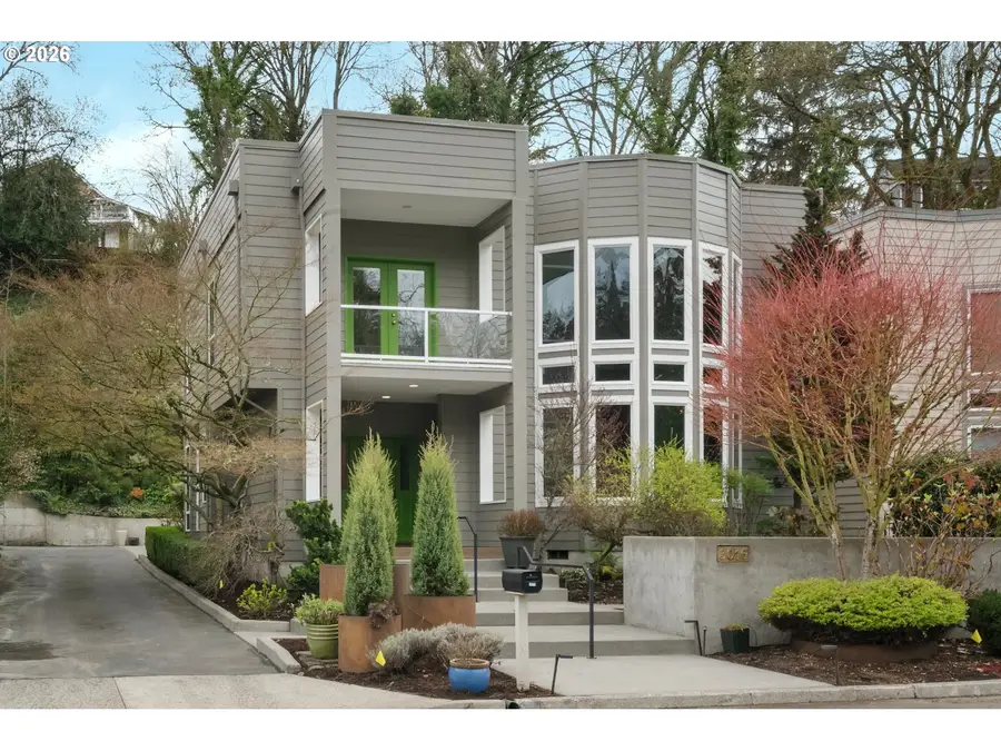 3016 SE Berkeley Pl, Portland, OR 97202 - #2
