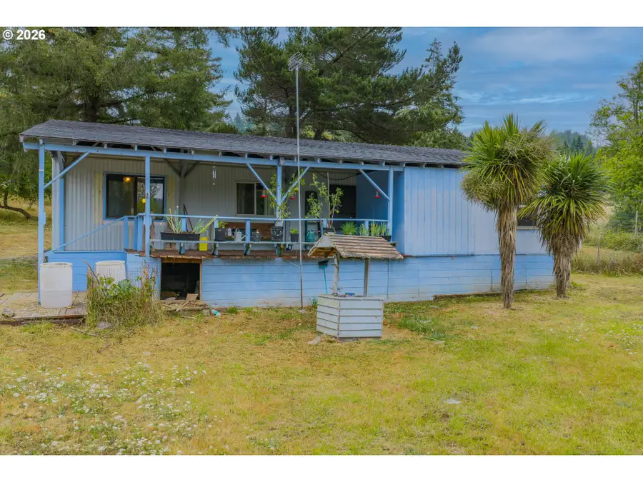 94708 Parsonage Ln, Broadbent, OR 97414 - #2