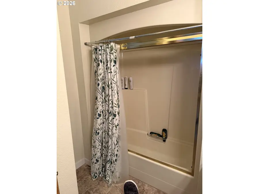 2365 4th St #B-4, Baker City, OR 97814 - #3