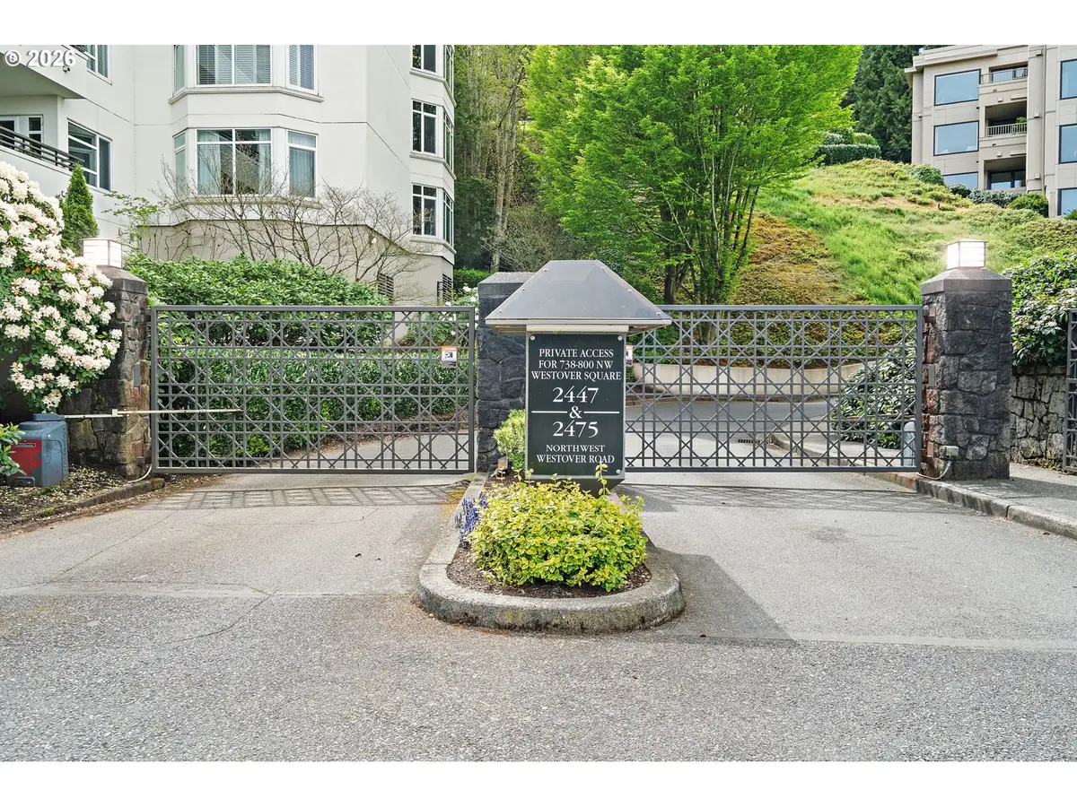 742 NW Westover Sq, Portland, OR 97210 - #1