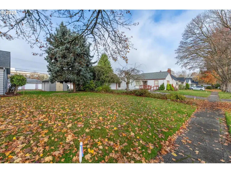 1509 19th Ave, Longview, WA 98632 - Image #2