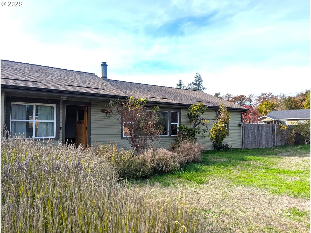 76232 Beech St, Oakridge, OR 97463 - #1