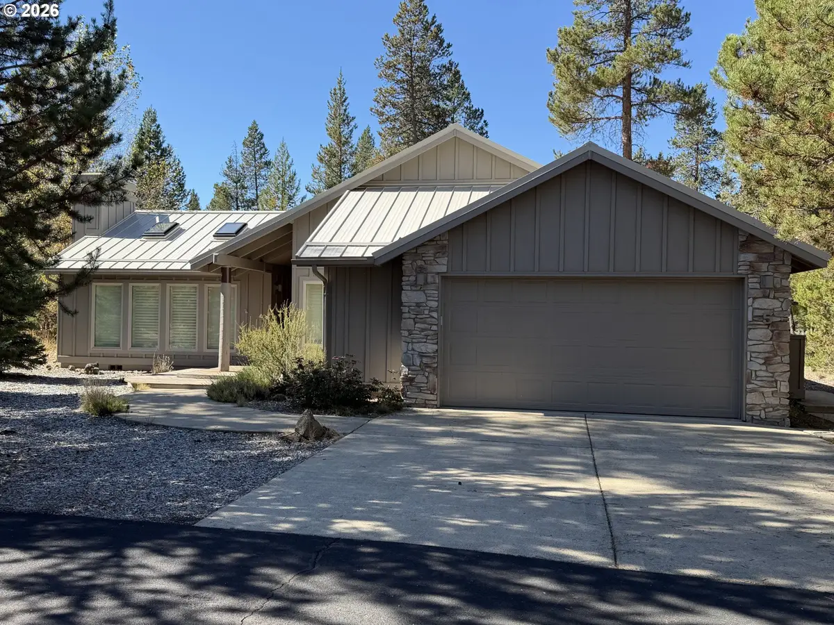 18203 Mt St Helens Ln, Sunriver, OR 97707 - #1