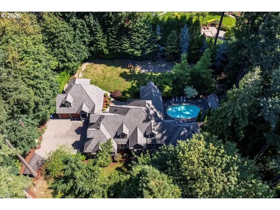 1261 SW Underhill Rd, Portland, OR 97219 - #3