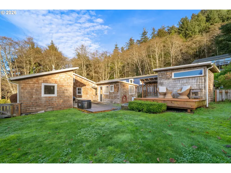 6165 Columbia St, Arch Cape, OR 97102 - #3