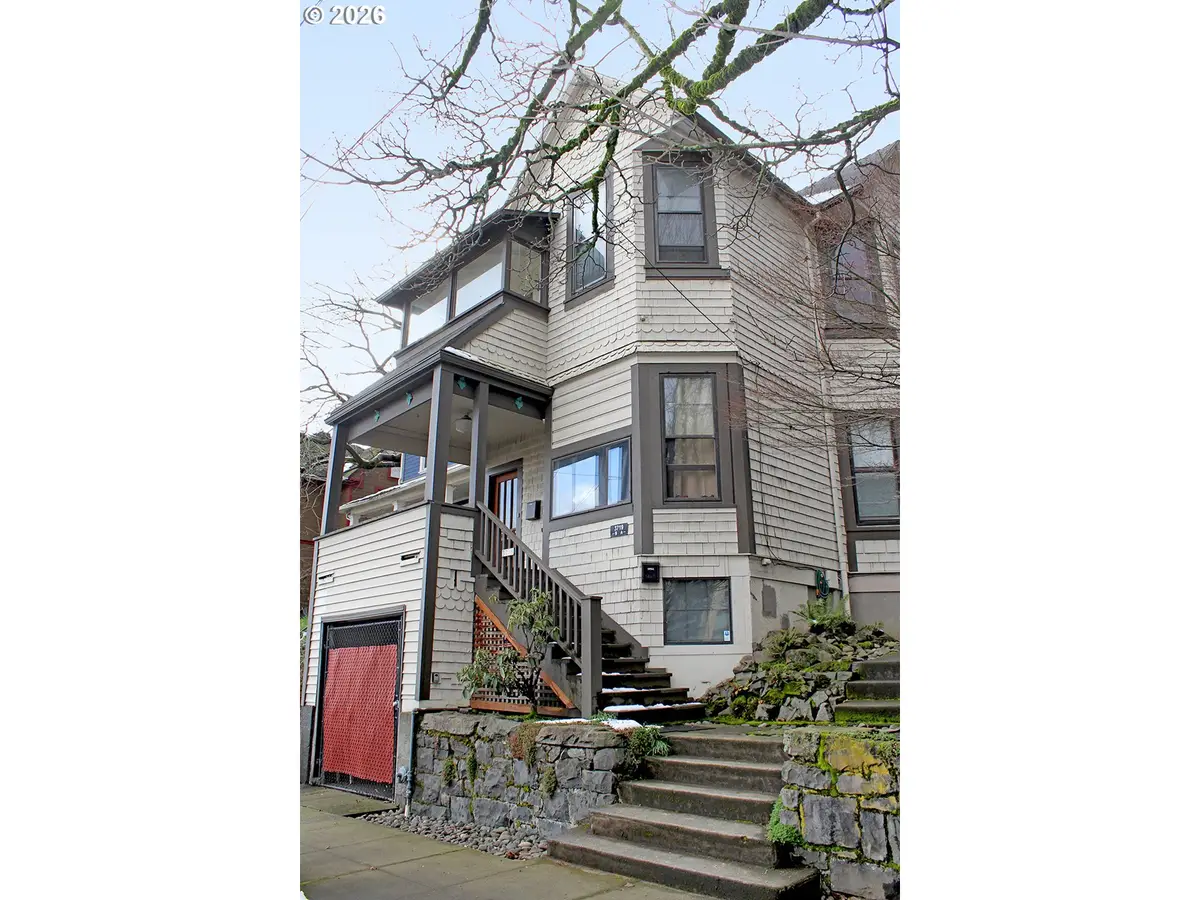 3719 S Hood Ave, Portland, OR 97239 - #1