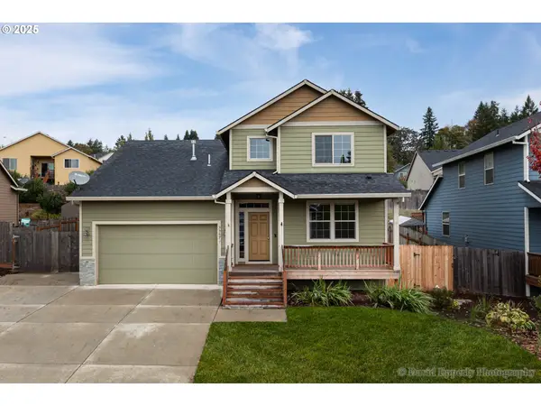35671 Elk Meadows Dr, StHelens, OR 97051