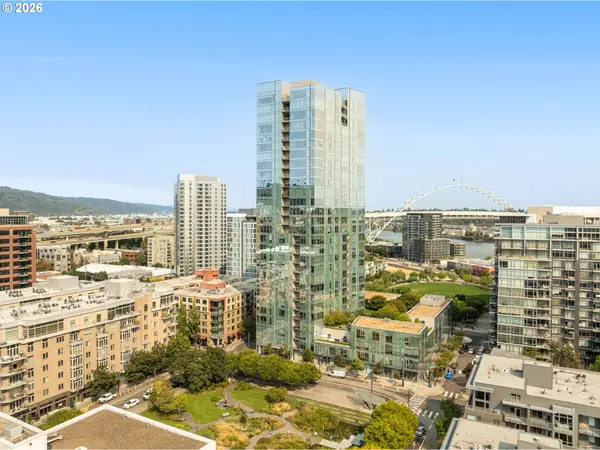 1075 NW Northrup St #409, Portland, OR 97209
