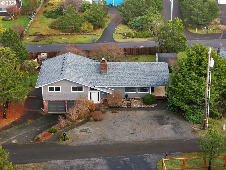 89655 Sea Breeze Dr, Warrenton, OR 97146 - Image #3