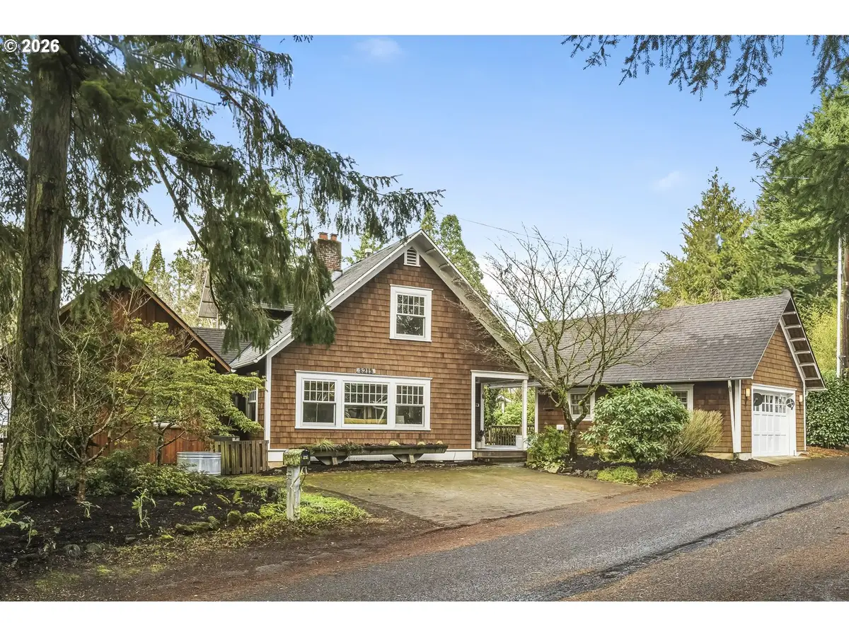 8219 SW 56th Ave, Portland, OR 97219 - Image #1