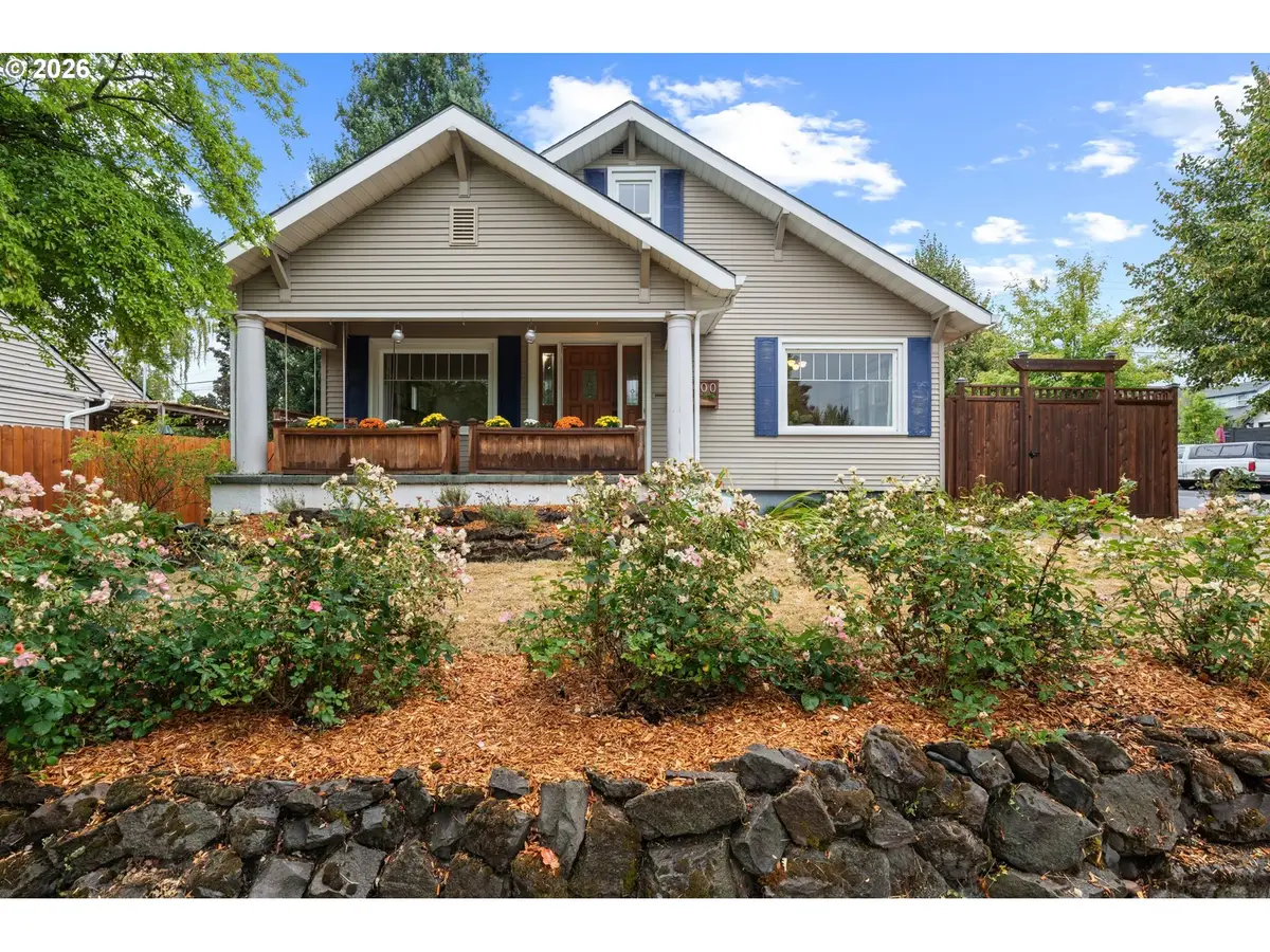 400 W 29th St, Vancouver, WA 98660 - #1