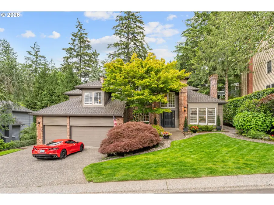752 SW Regency Ter, Portland, OR 97225 - #3