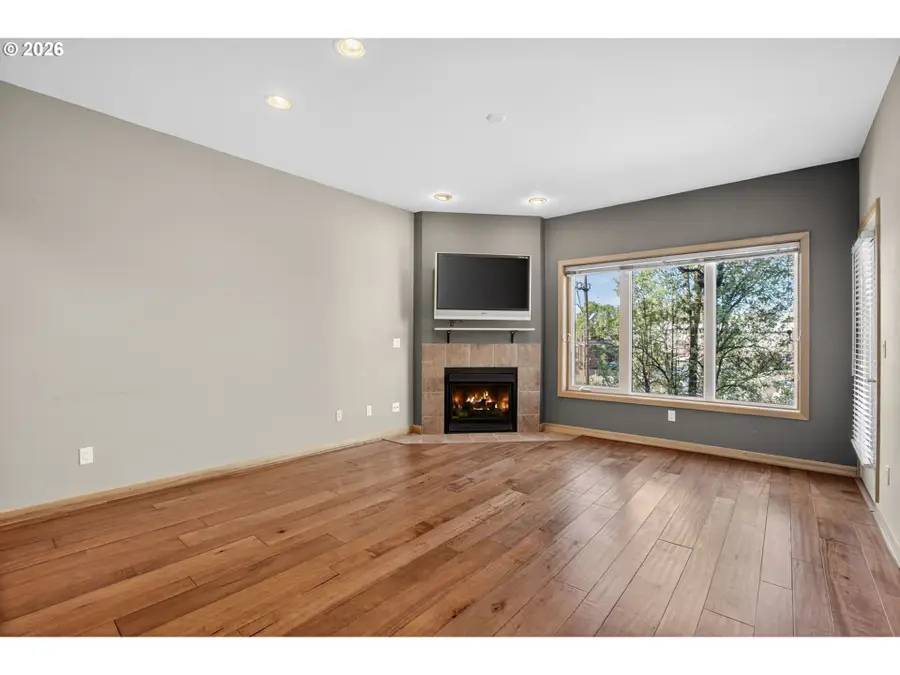 300 W 8th St #324, Vancouver, WA 98660 - #3