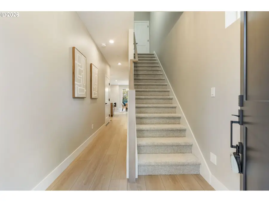 10121 SE 72nd Ave, Milwaukie, OR 97222 - #3