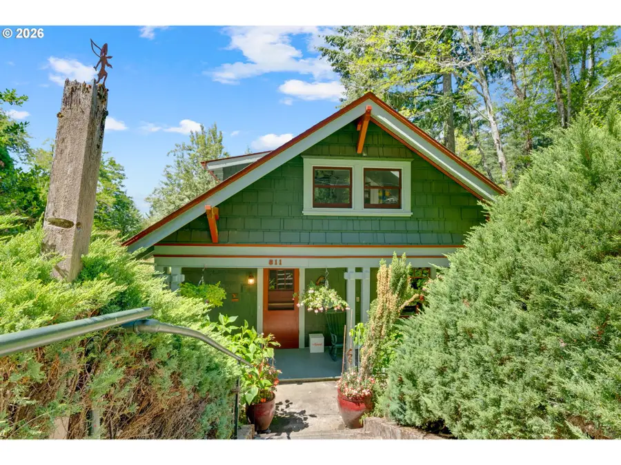 811 SW 58th Ave, Portland, OR 97221 - #2
