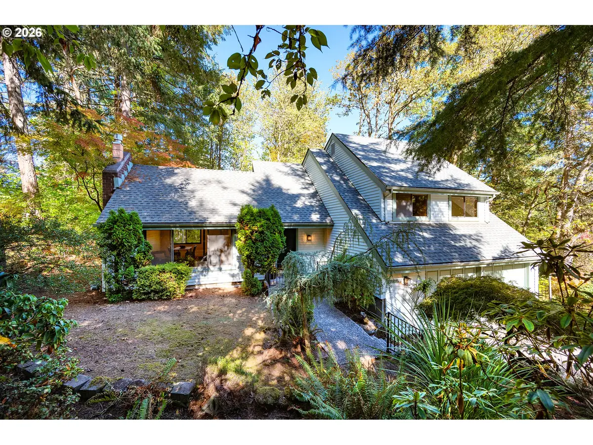 2867 Timberline Dr, Eugene, OR 97405 - #1