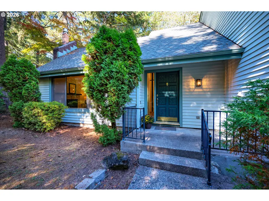 2867 Timberline Dr, Eugene, OR 97405 - #3