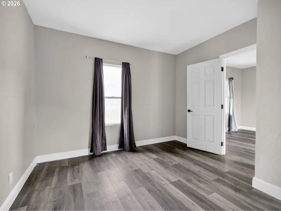 515 SE 4th St, Pendleton, OR 97801 - #2