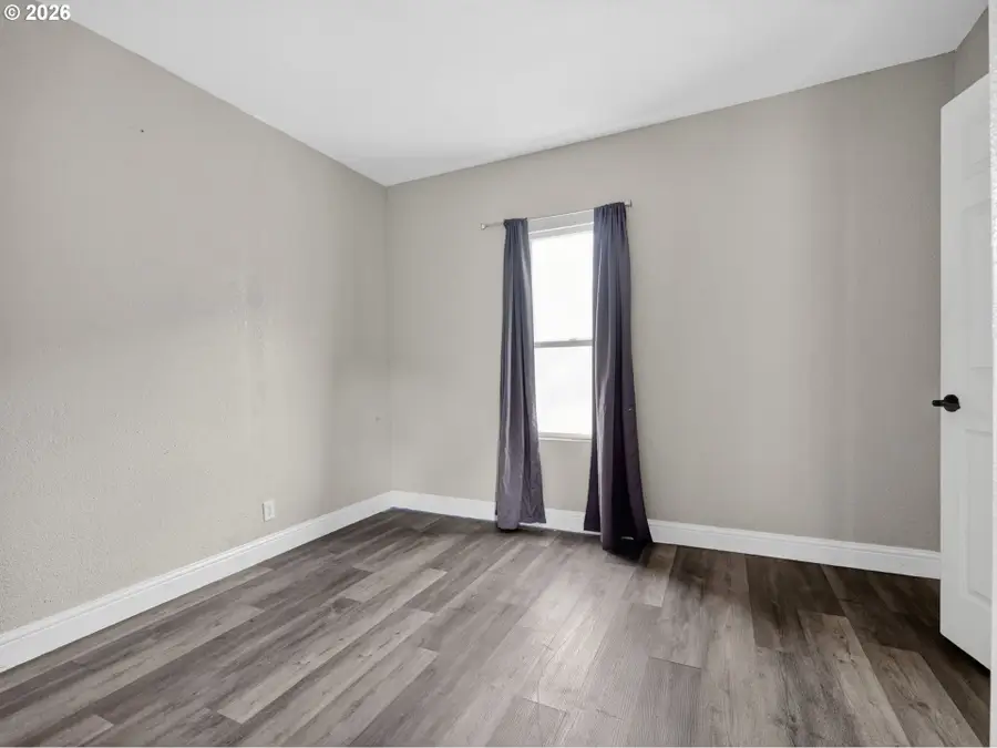 515 SE 4th St, Pendleton, OR 97801 - #3