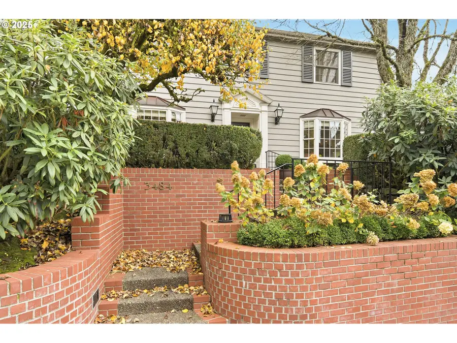 3484 SW Brentwood Dr, Portland, OR 97201 - Image #3
