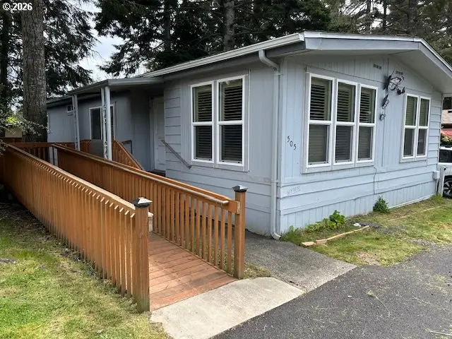 505 Shorepines Pl, Coos Bay, OR 97420 - #1