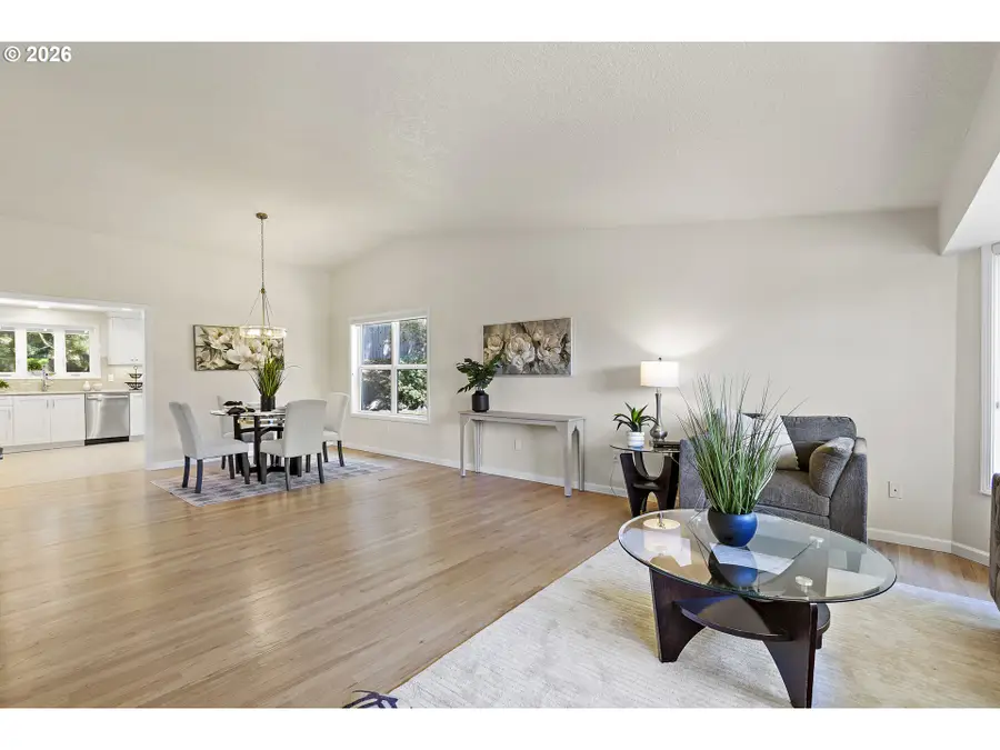 13090 Princeton Ct, Lake Oswego, OR 97035 - #3