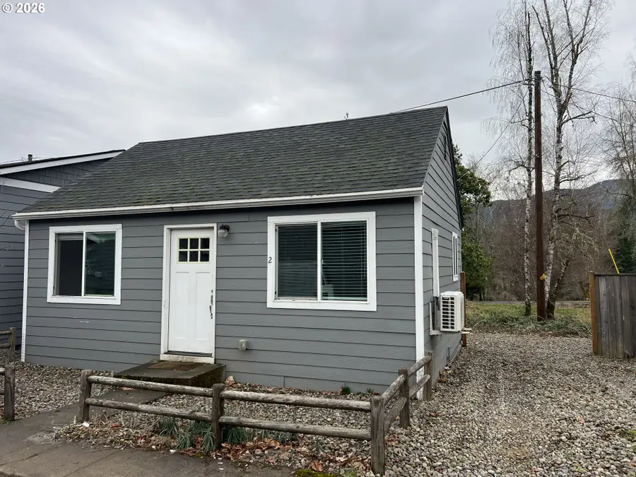 612 NE Santiam Blvd, Mill City, OR 97360 - #3