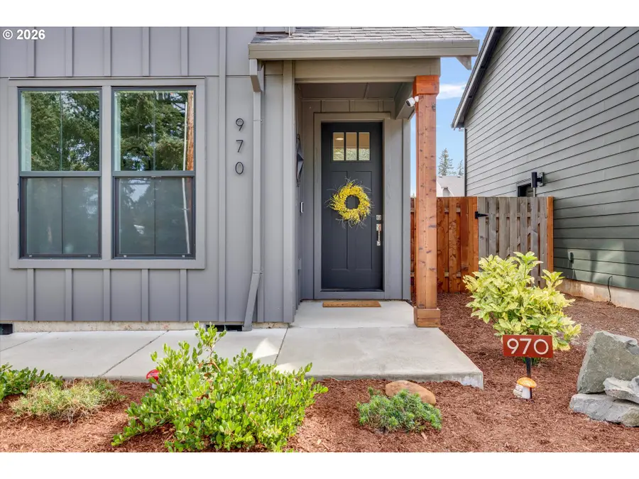 970 SE Darrow Rd, Estacada, OR 97023 - #3