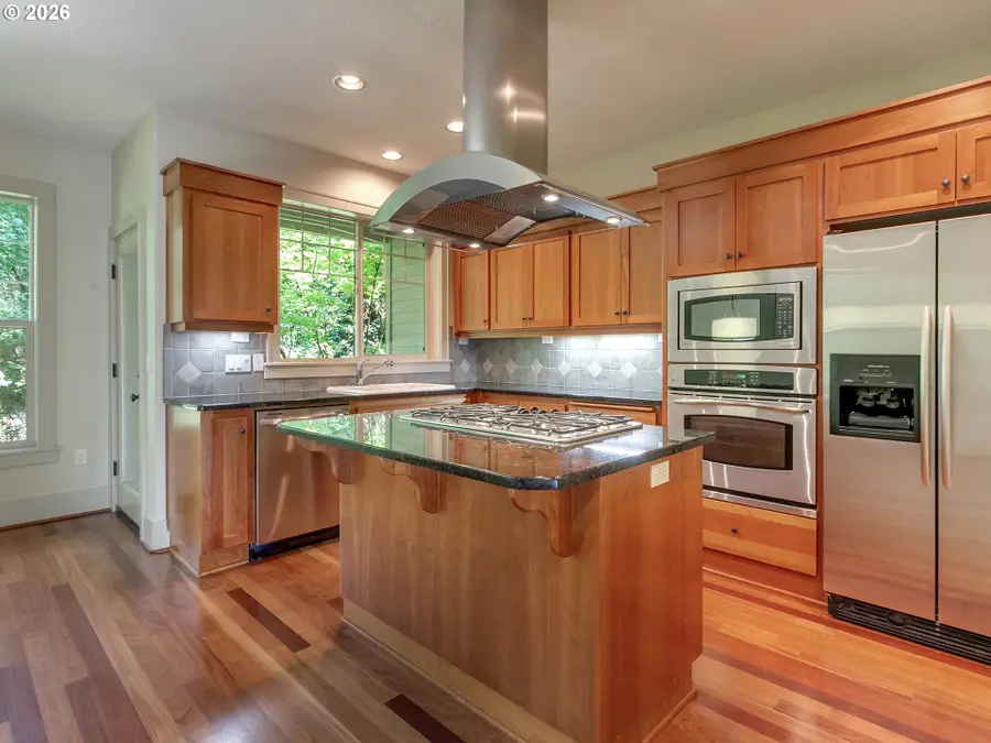 5055 W Sunset Dr, Lake Oswego, OR 97035 - #3