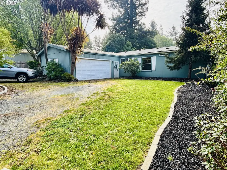 98190 Gavin Ln, Brookings, OR 97415 - #2