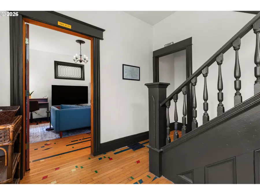 3632 SE Belmont St, Portland, OR 97214 - #3