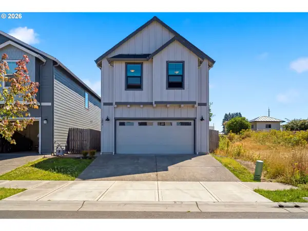 1036 N Auburn Pl, Ridgefield, WA 98642