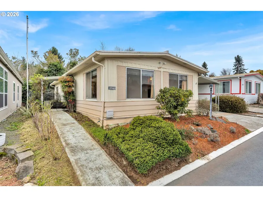 17240 SW Eldorado Dr, Beaverton Hillsboro, OR 97224 - Image #3