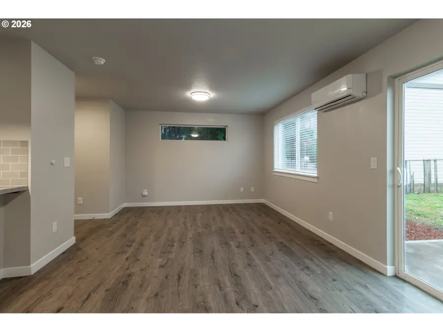 2917 Fruit Valley Rd, Vancouver, WA 98660 - #2