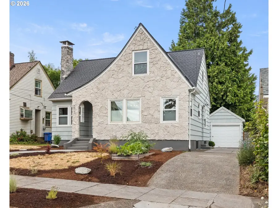 5615 NE 14th Ave, Portland, OR 97211 - #2