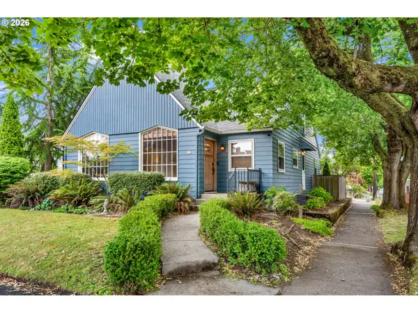 125 W 37th St, Vancouver, WA 98660