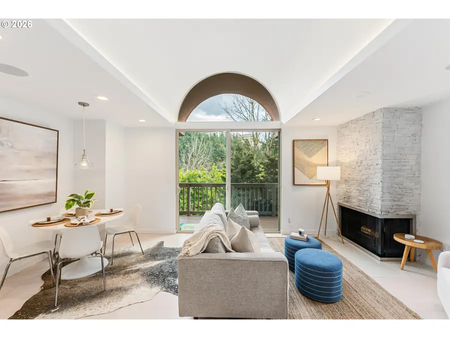 859 SW Broadway Dr #41, Portland, OR 97201 - Image #3