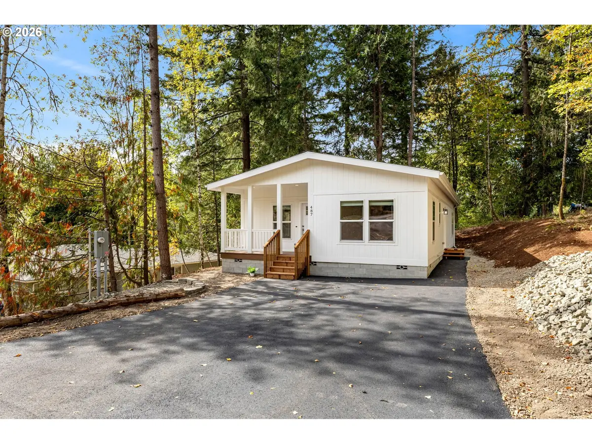 487 Haussler Rd, Kelso, WA 98626 - #1