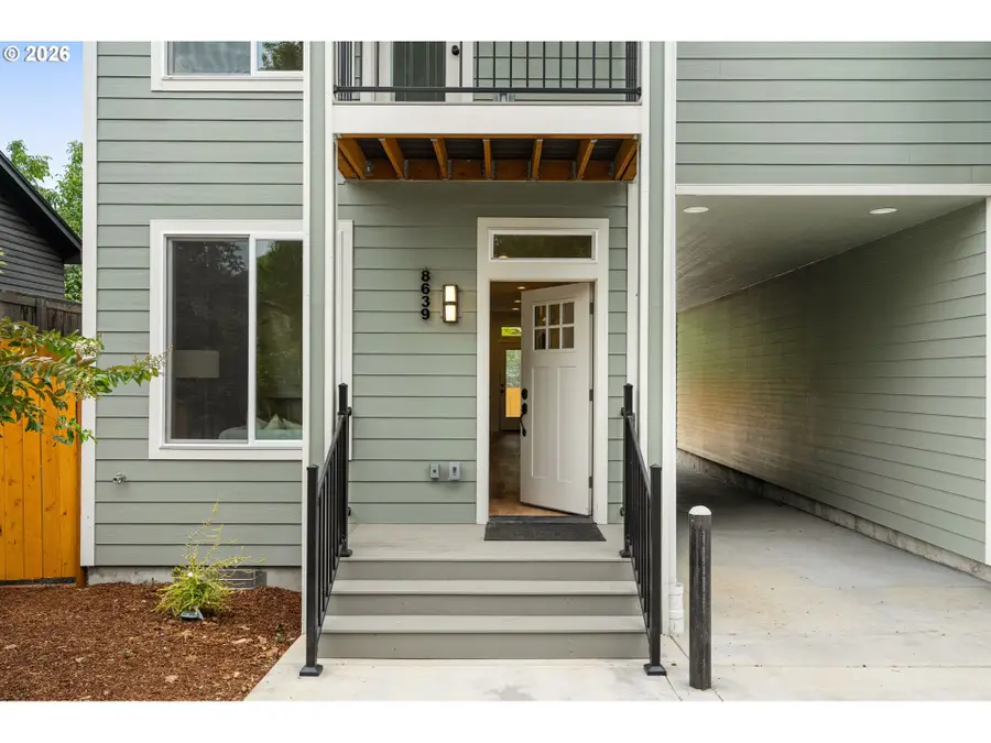 8639 N Fox St, Portland, OR 97203 - #3