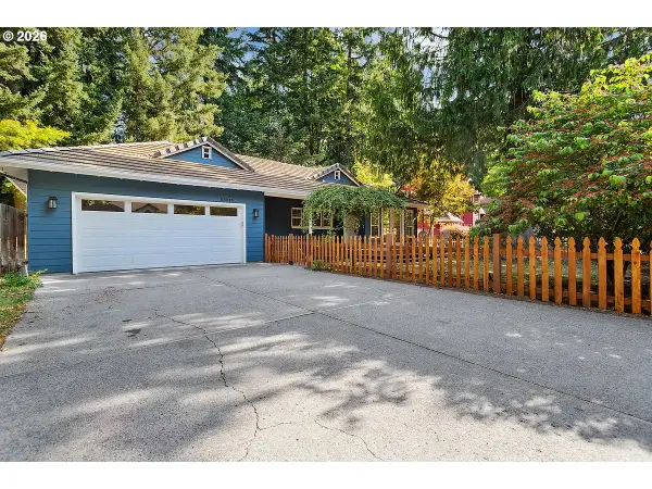 68315 E Twinberry Loop, Welches, OR 97067