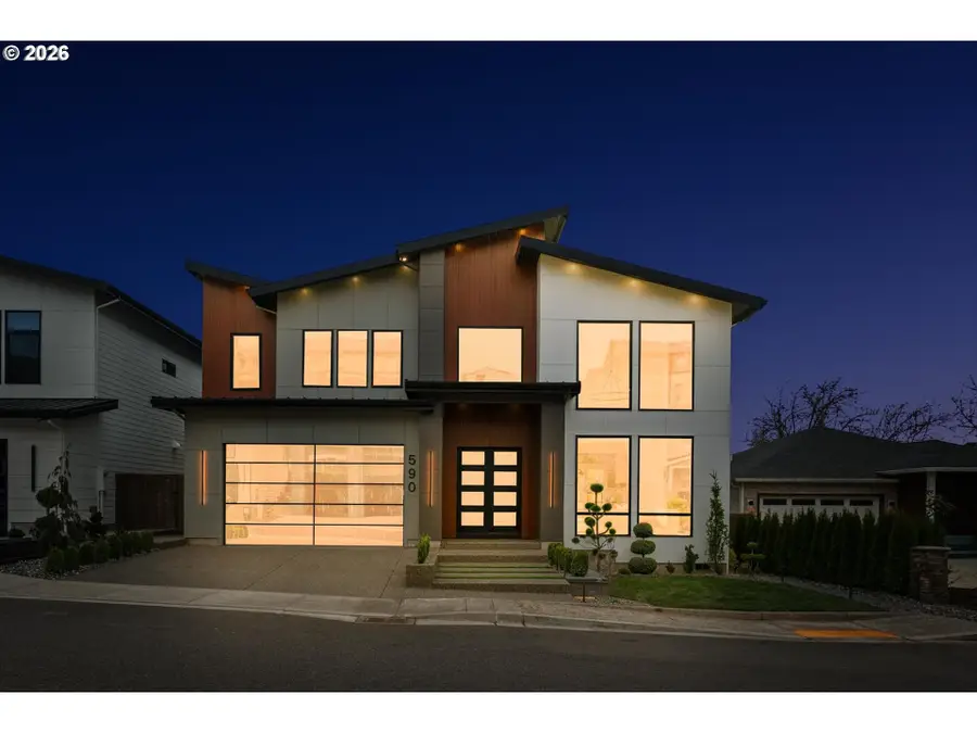 590 W U St, Washougal, WA 98671 - #2