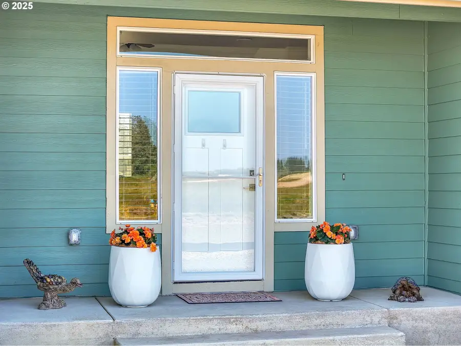 33455 Bing Ln, Warrenton, OR 97146 - Image #2