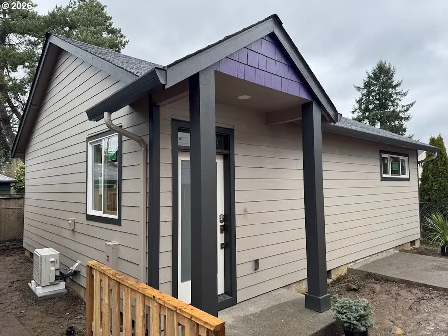 6235 SE Knapp St #B, Portland, OR 97206 - #2