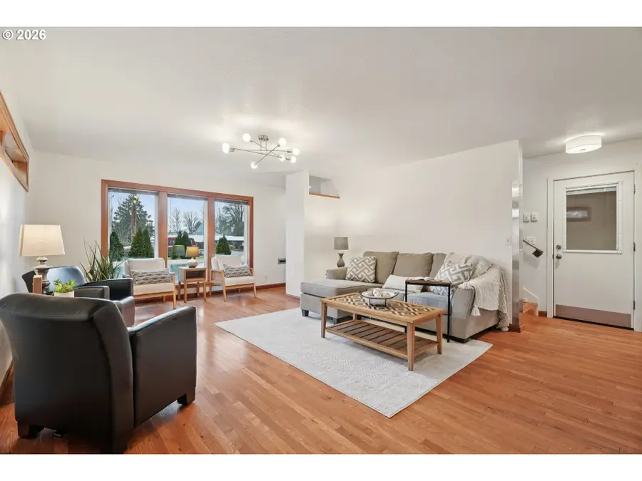 2220 17th Ave, Forest Grove, OR 97116 - Image #2