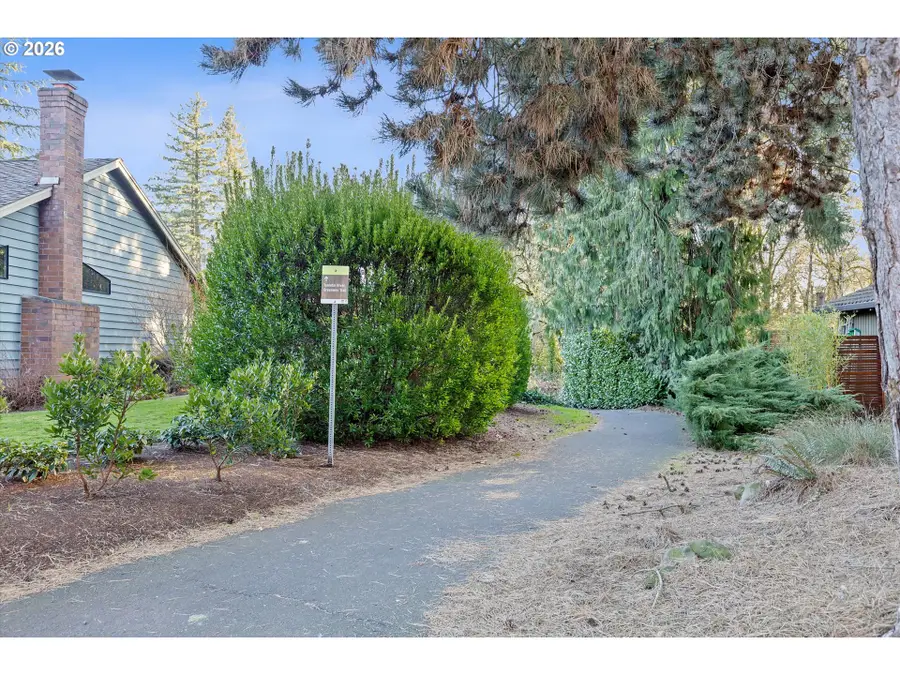 9685 SW Riverwood Ln, Tigard, OR 97224 - Image #3