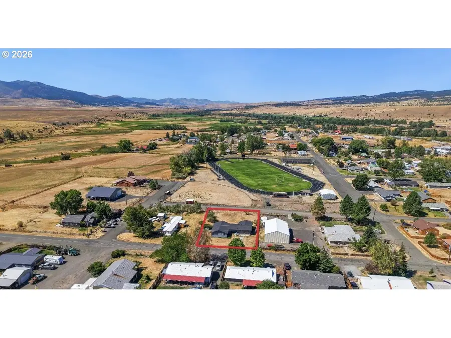 1050 S Bridge St, Prairie City, OR 97869 - #2