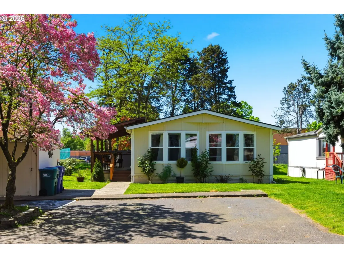 2250 N Broughton Dr, Portland, OR 97217 - #1